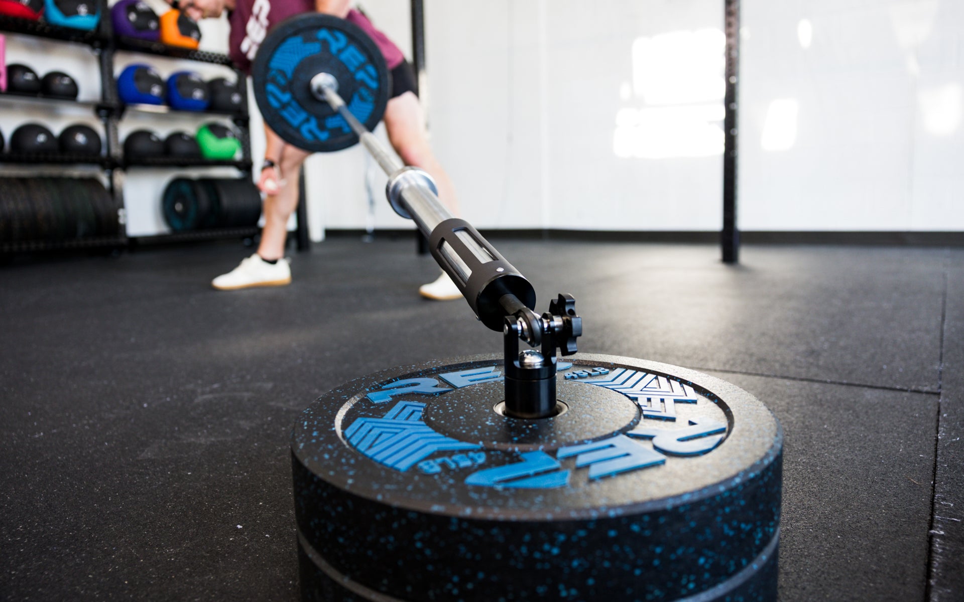 REP Fitness Kleva Built Adroit landmine rackmontert