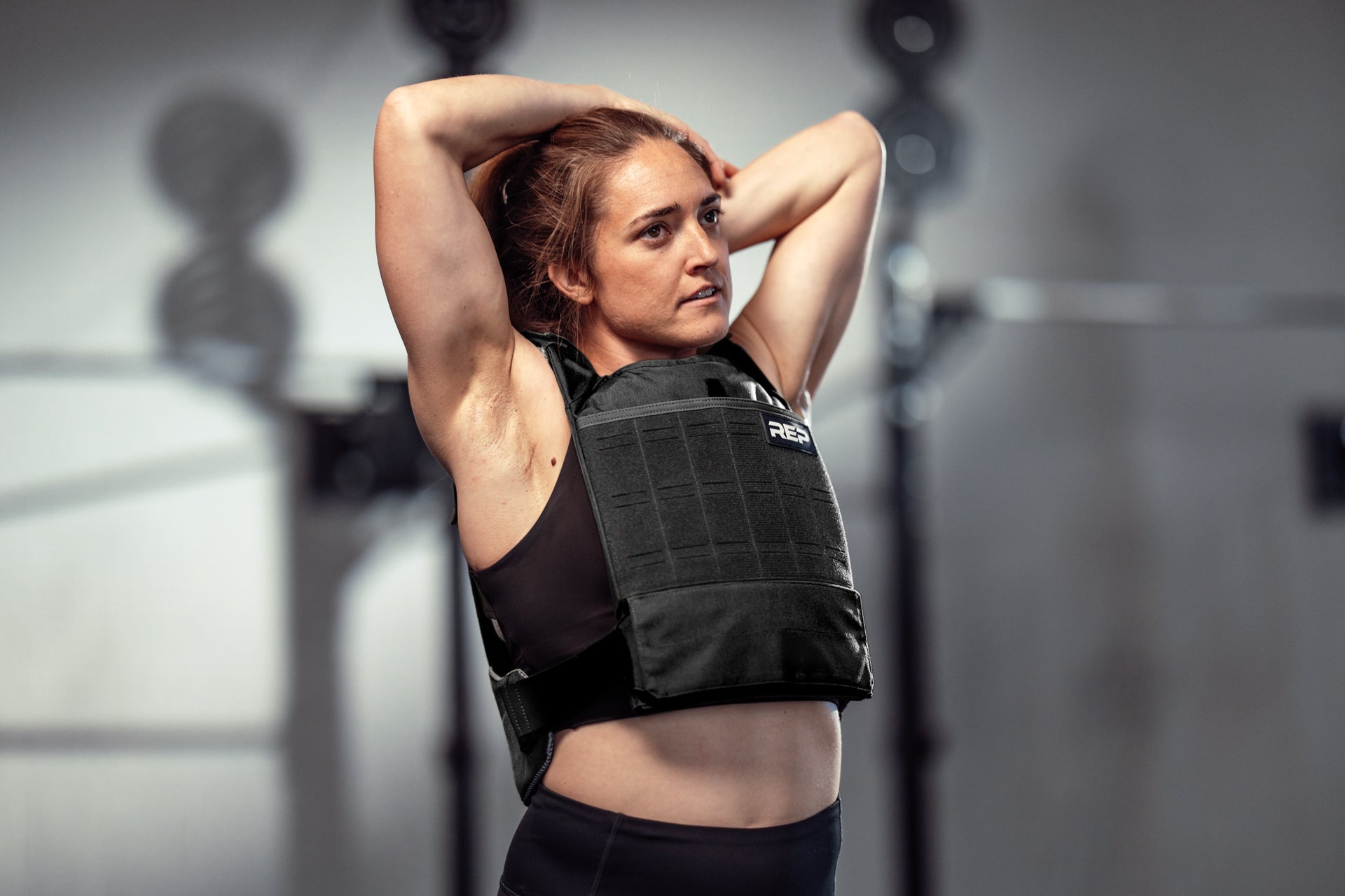 REP Fitness Strata Weight Vest vektvest med plater justerbar