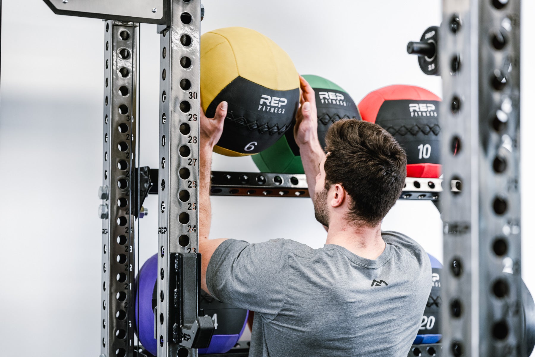 REP Fitness 5000 Ball & Plate hylle til rack