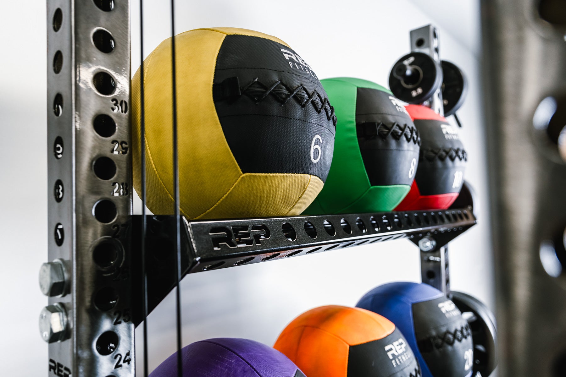 REP Fitness 5000 Ball & Plate hylle til rack