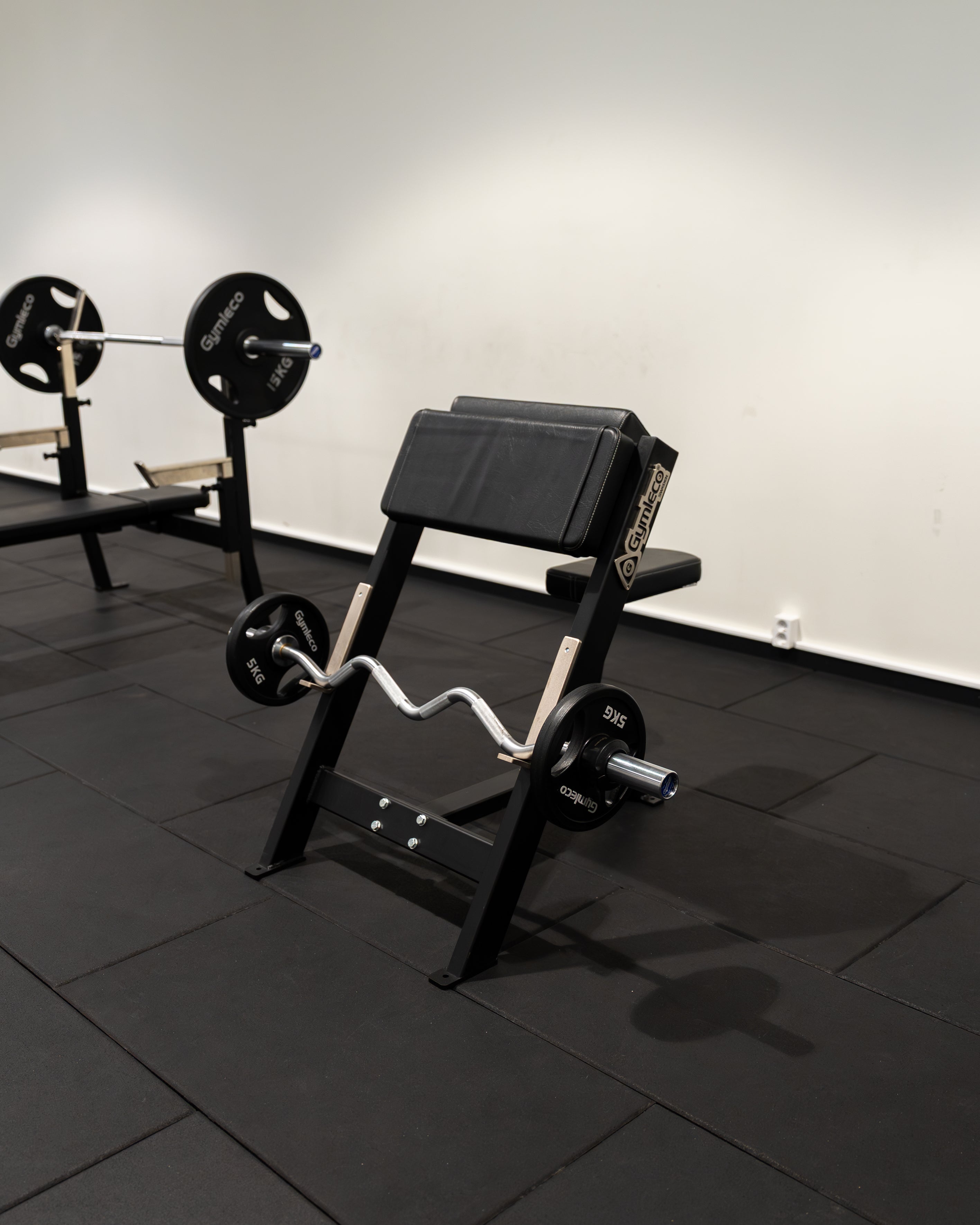 Gymleco scottbenk sittende bicepsbenk svart