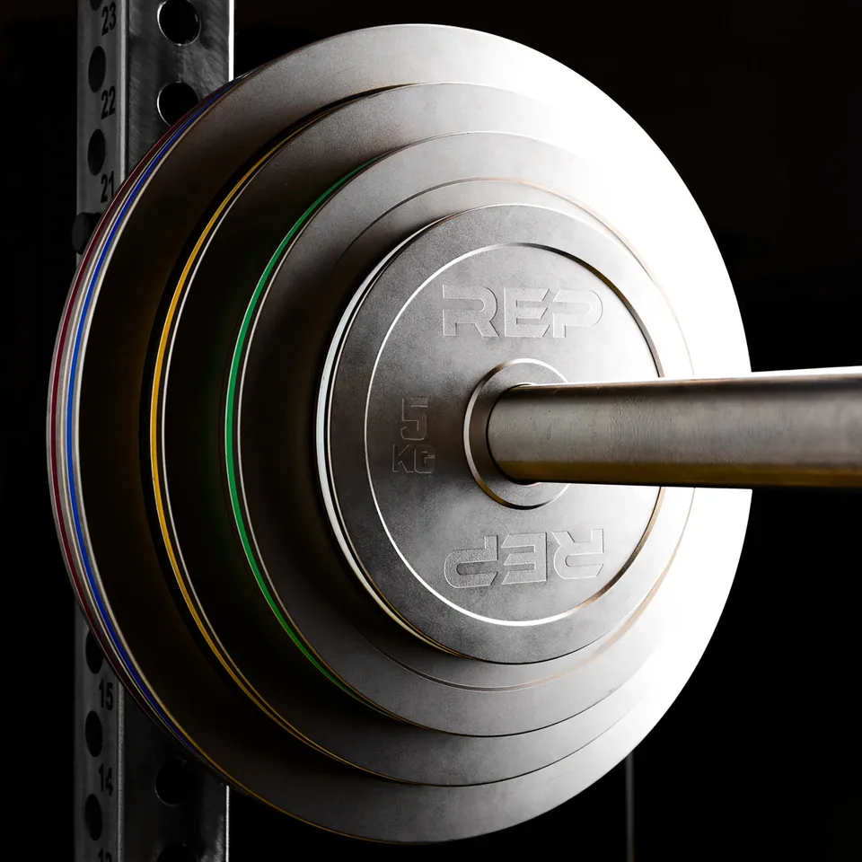 REP Fitness kalibrerte stålplater 25 kg par styrkeløft