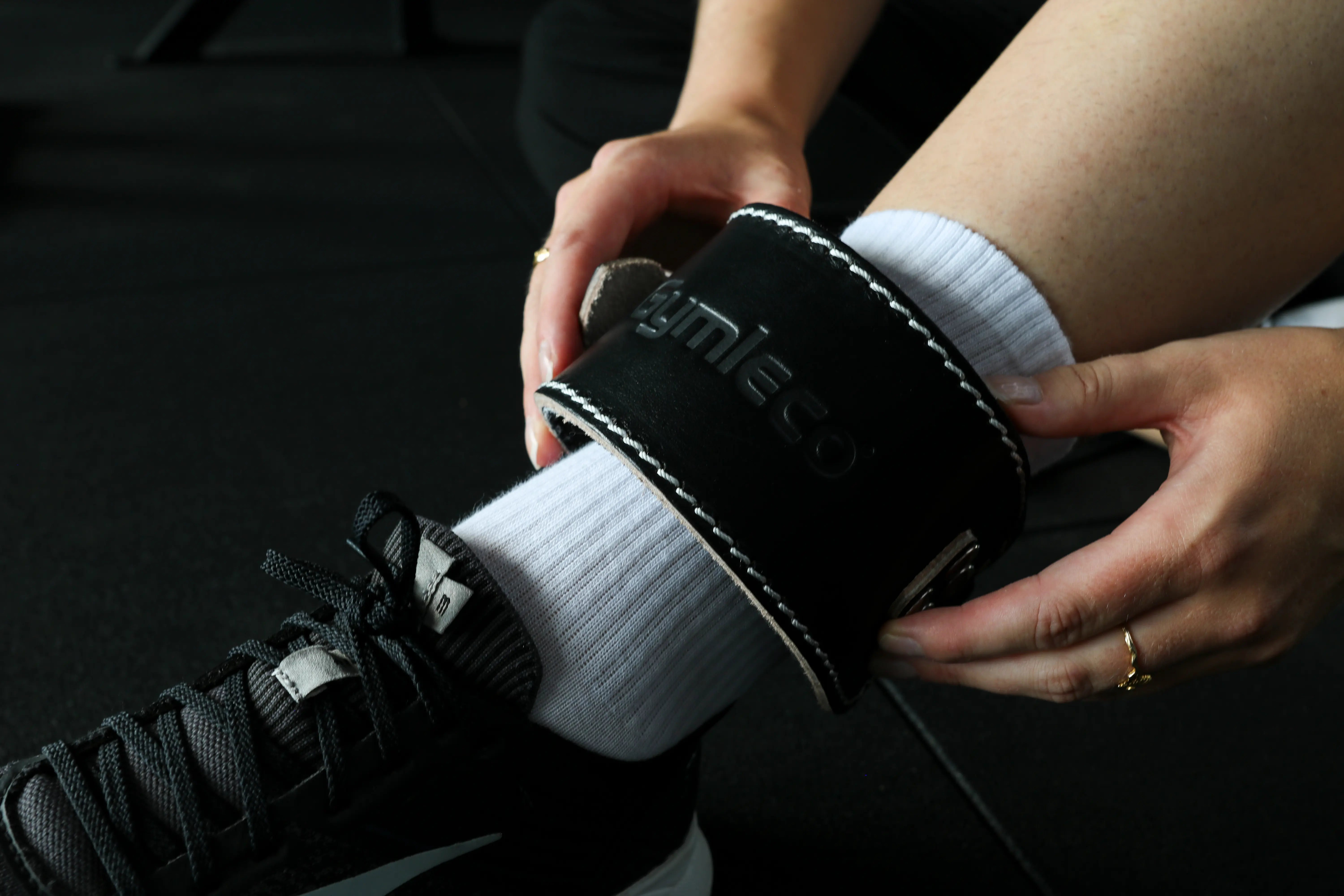 Gymleco Ankle Strap ankelstropp skinn svart