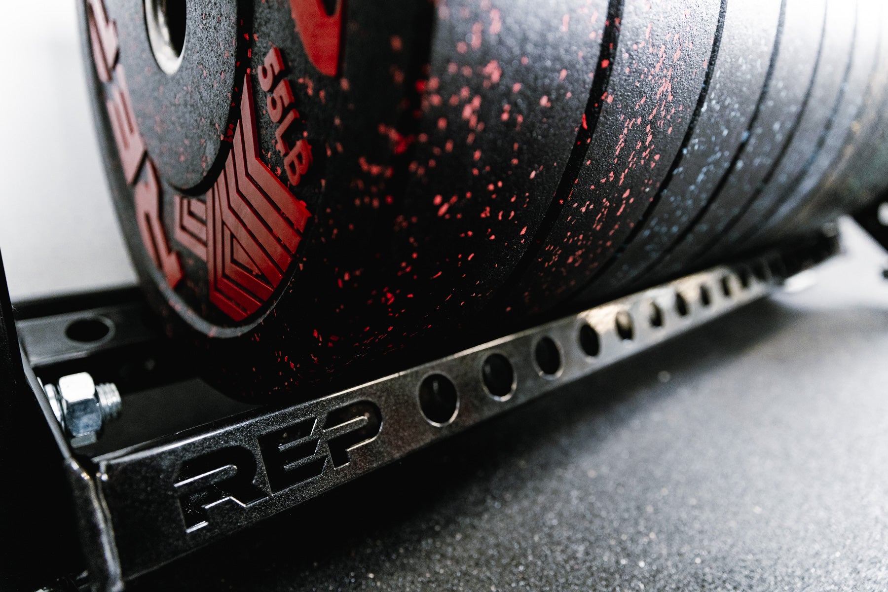 REP Fitness 5000 Ball & Plate hylle til rack